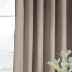 Draperie din catifea cu inele crom, Madison, densitate 700 g/ml, Bej, 1 buc