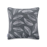 Perna decorativa din catifea cu motiv frunze, Calm, Gri