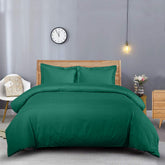 Lenjerie de pat pentru o persoana cu husa elastic pat si fata perna dreptunghiulara, Elegance, damasc, dunga 1 cm, 130 g/mp, Verde smarald, bumbac 100%, 3 piese