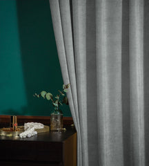 Set draperii tip tesatura in cu rejansa transparenta cu ate pentru galerie, Madison, densitate 700 g/ml, Loni, 2 buc