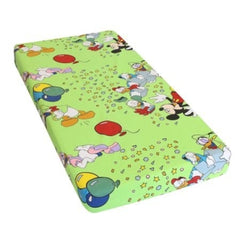Set lenjerie pentru bebelusi cu aparatori laterale, Petrecere Mickey Mouse, bumbac 100%