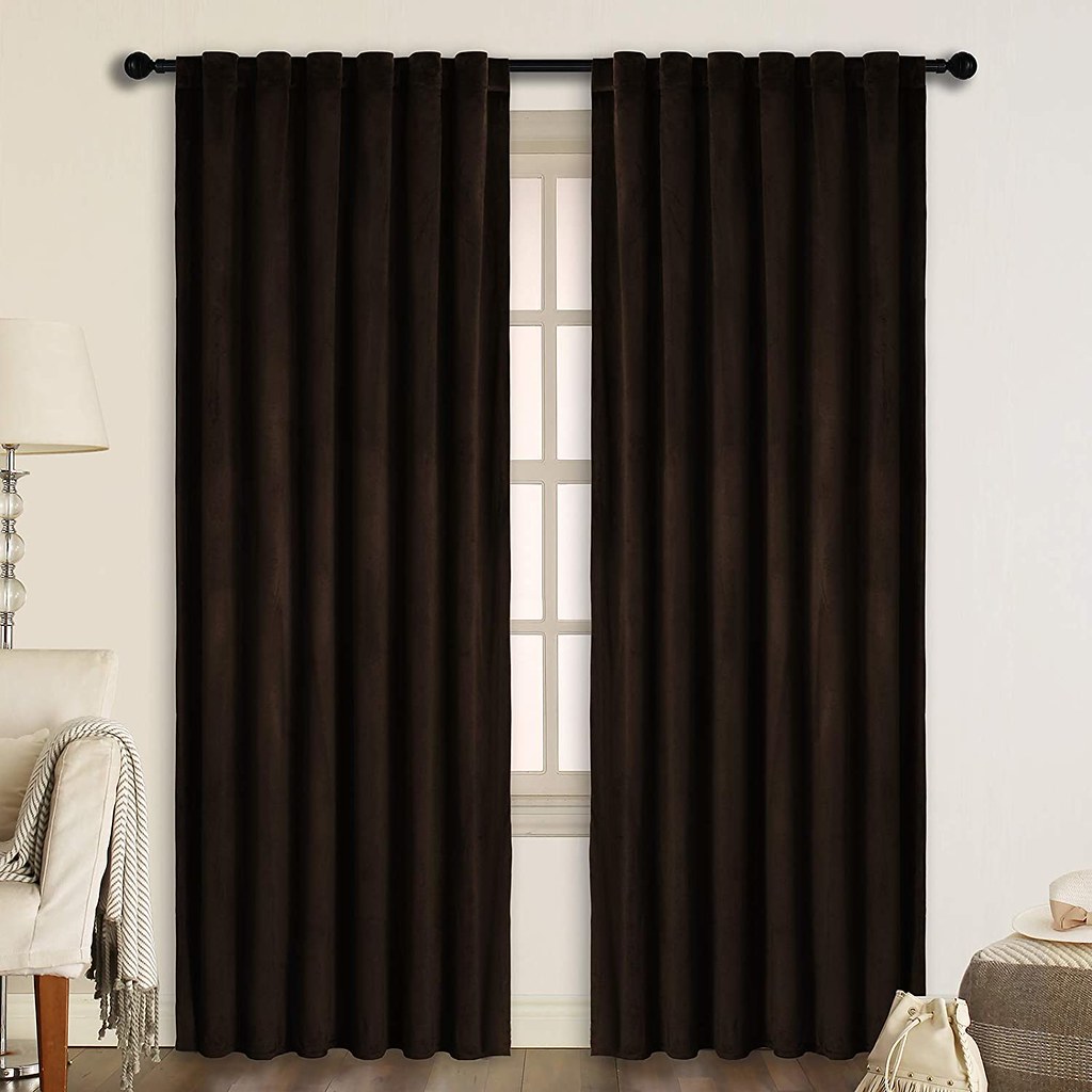 Draperie din catifea cu rejansa transparenta cu ate pentru galerie, Madison, densitate 700 g/ml, Maro inchis, 1 buc