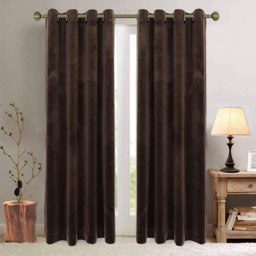 Draperie din catifea cu inele crom, Madison, densitate 700 g/ml, Maro inchis, 1 buc