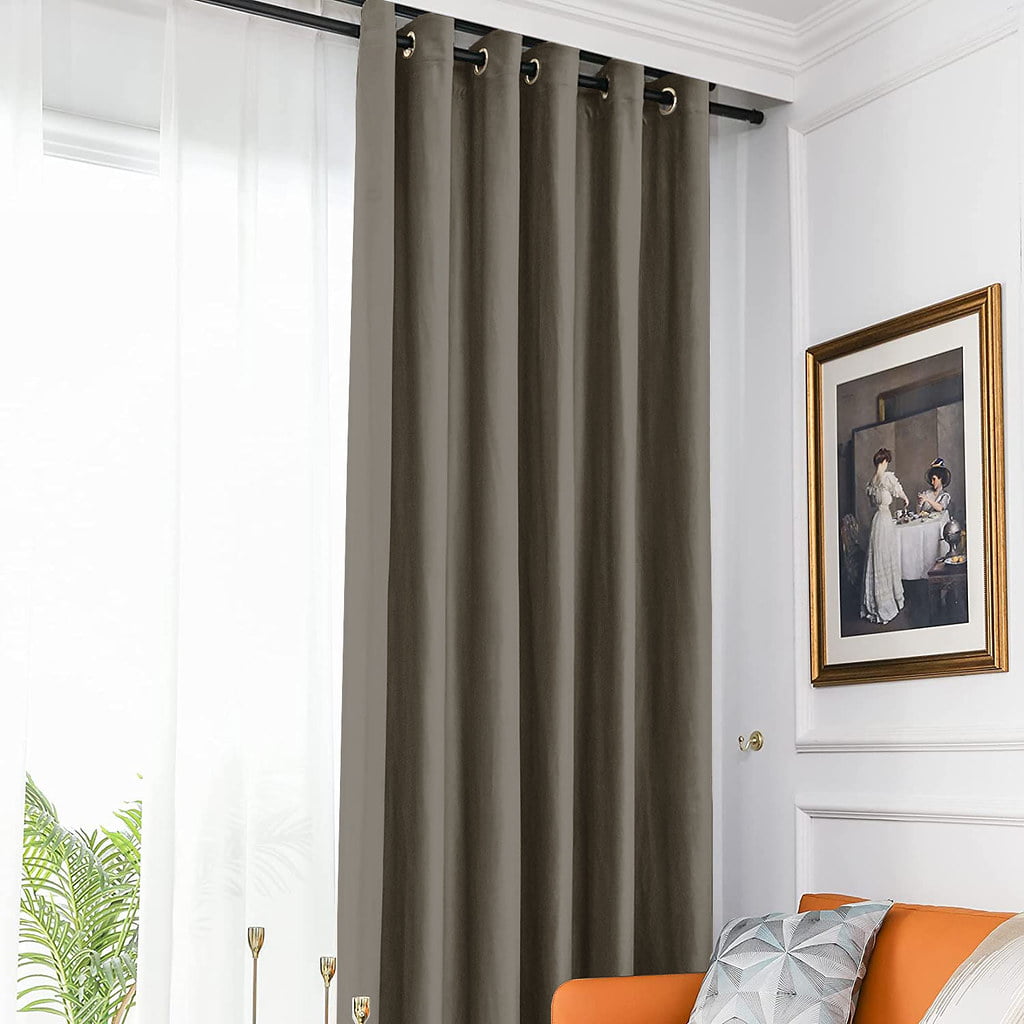 Draperie din catifea blackout cu inele negre, Madison, densitate 700 g/ml, Taupe, 1 buc