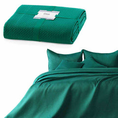 Cuvertura de pat matlasata, model satinat, Carmen, 90 g/mp, Verde