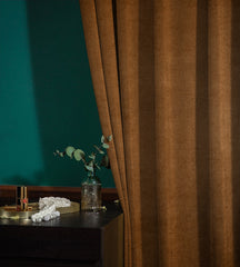 Draperie tip tesatura in cu rejansa transparenta cu ate pentru galerie, Madison, densitate 700 g/ml, Nailah, 1 buc