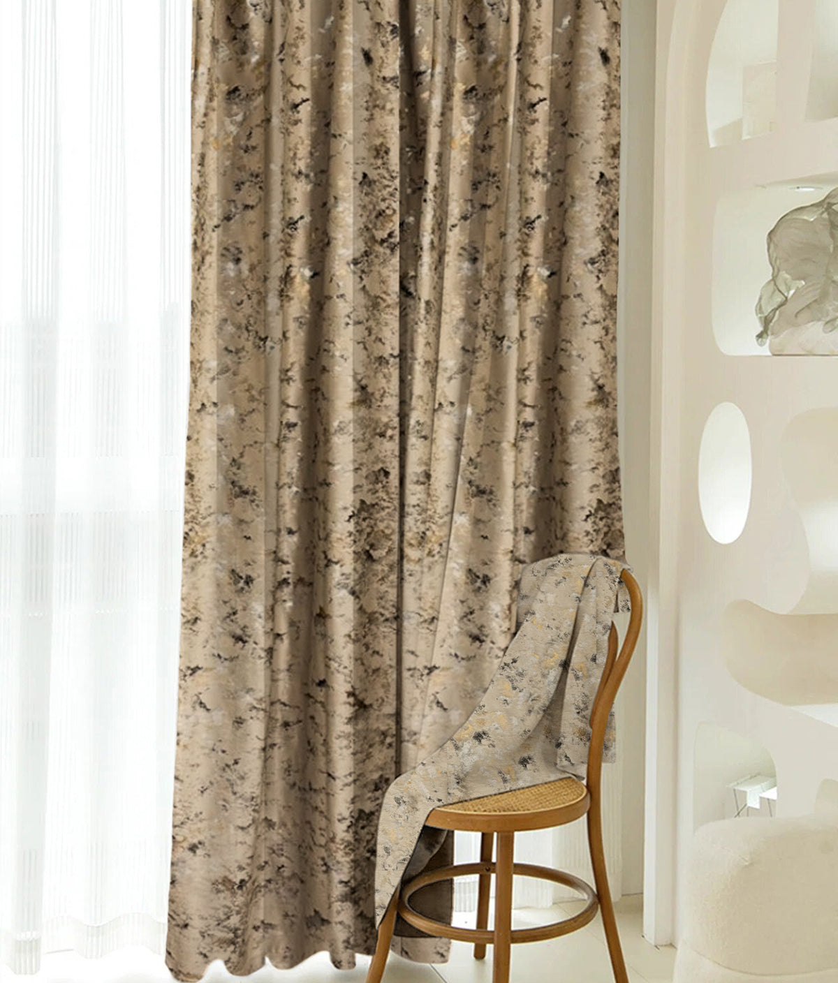 Draperie din catifea texturata cu rejansa transparenta cu ate pentru galerie, Madison, densitate 700 g/ml, Brinda, 1 buc