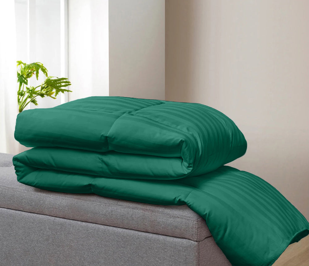 Pilota matlasata cu umplutura microfibra si invelis din damasc pentru vara, 200 g/mp, Verde smarald