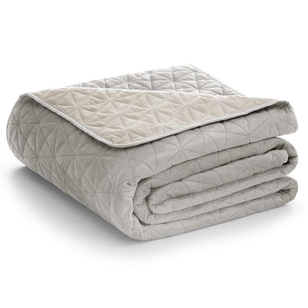 Cuvertura de pat din catifea matlasata, Laila, 180-190 g/m2, bej