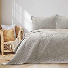 Cuvertura de pat din catifea matlasata, Laila, 180-190 g/m2, bej