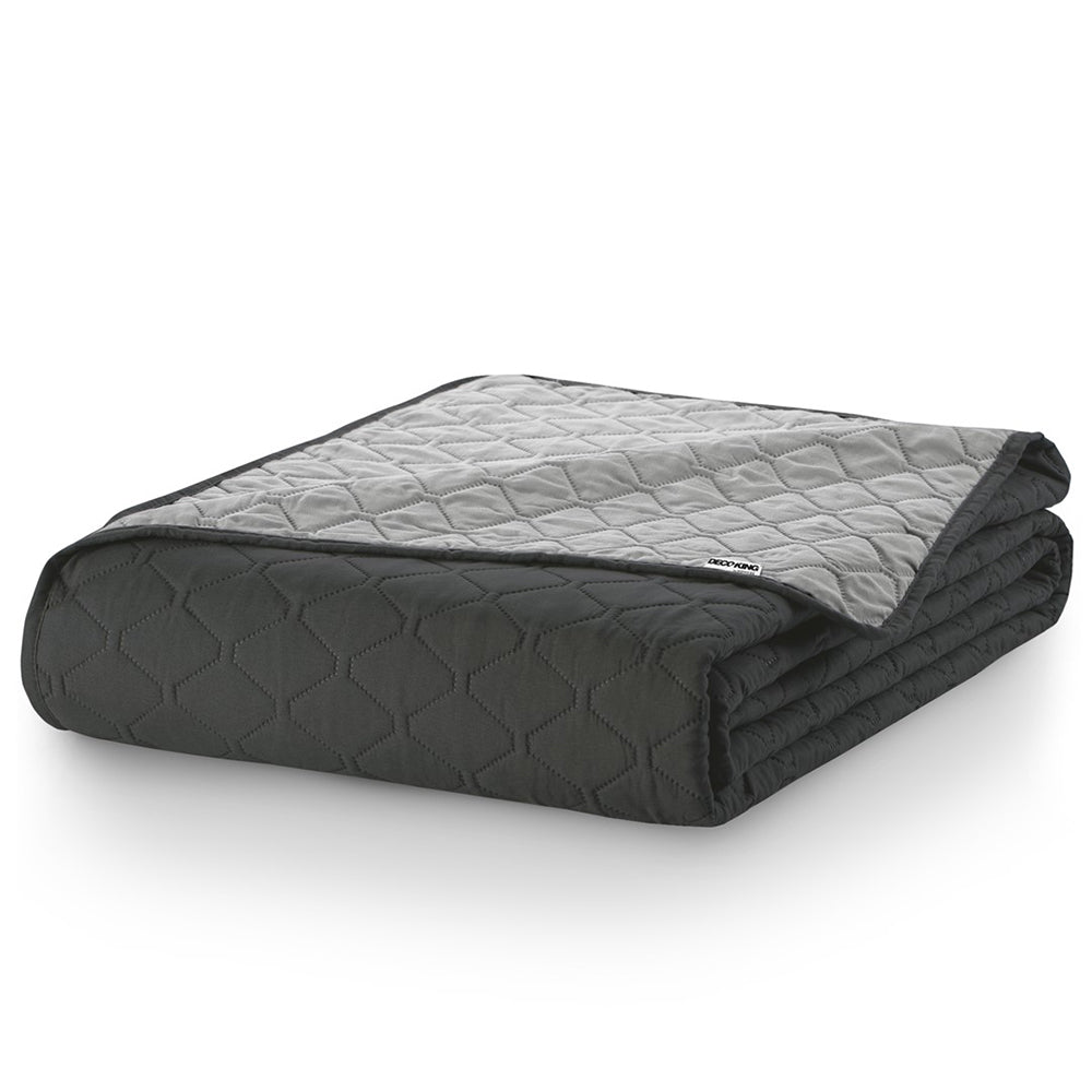 Cuvertura de pat matlasata, Axel, densitate 70 g/mp, Antracit/Gri