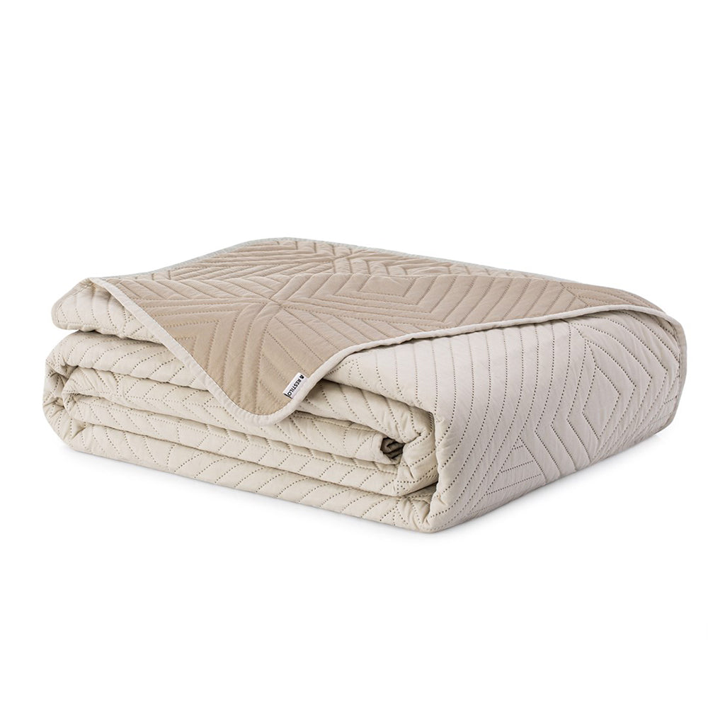 Cuvertura de pat matlasata din microfibra, Softa, 70 g/mp, Cappuccino