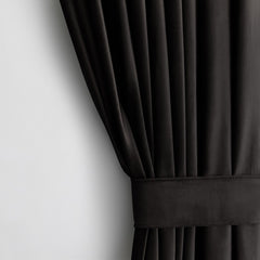 Draperie din catifea cu inele, Velvet, densitate 210 g/mp, opacitate 77%, Negru, 1 buc