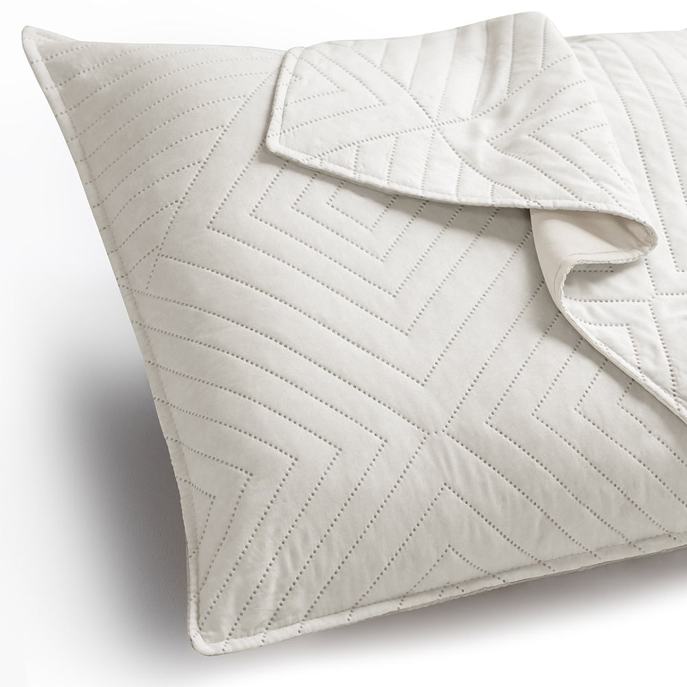 Set 2 huse perne decorative matlasate stil modern, Softa, 70 g/m2, Bej deschis