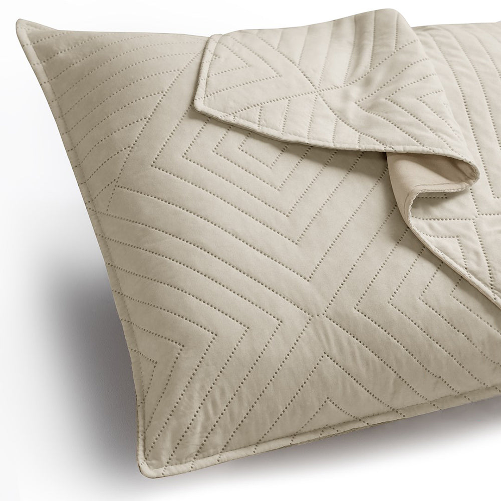 Set 2 huse perne decorative matlasate stil modern, Softa, 70 g/m2, Cappuccino