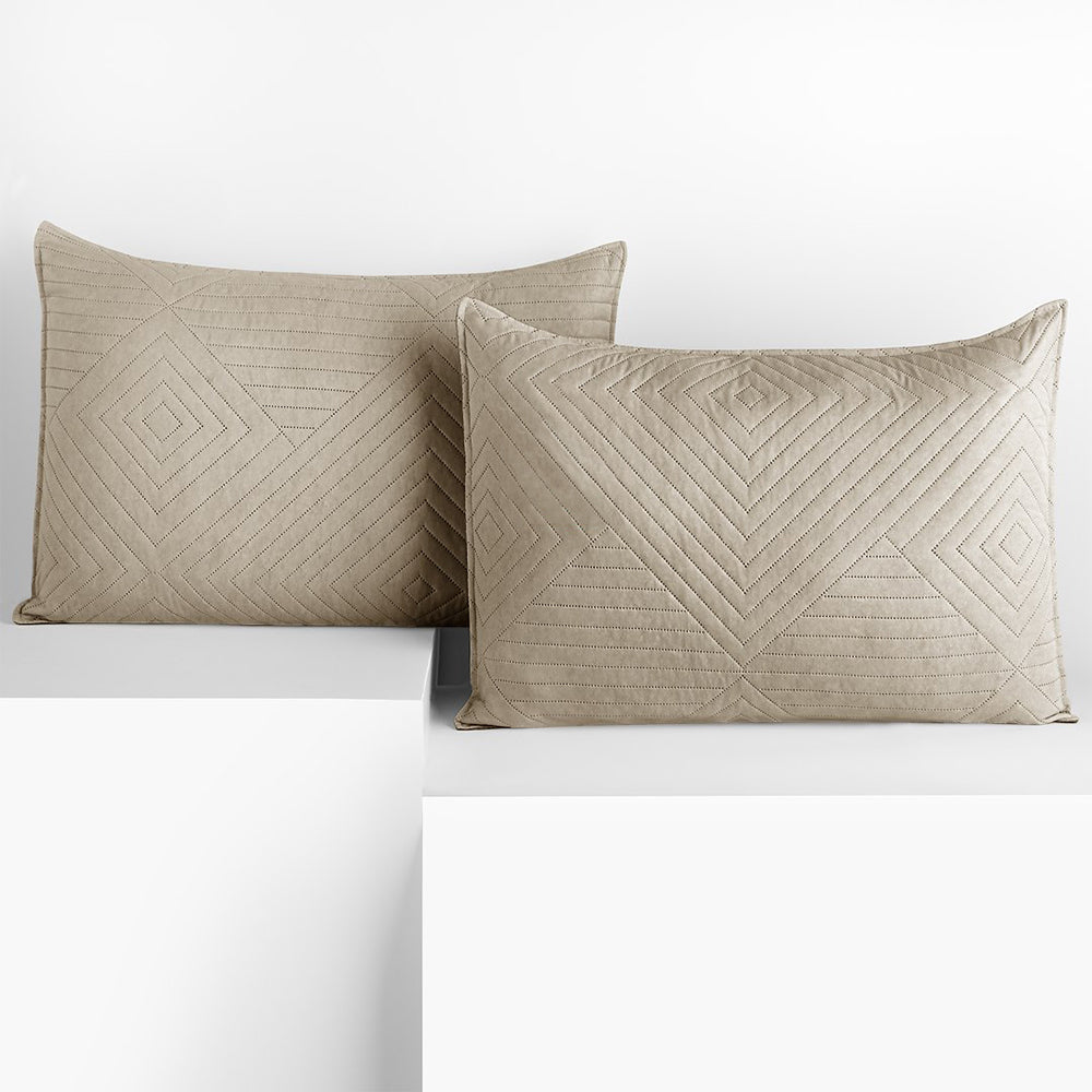 Set 2 huse perne decorative matlasate stil modern, Softa, 70 g/m2, Cappuccino