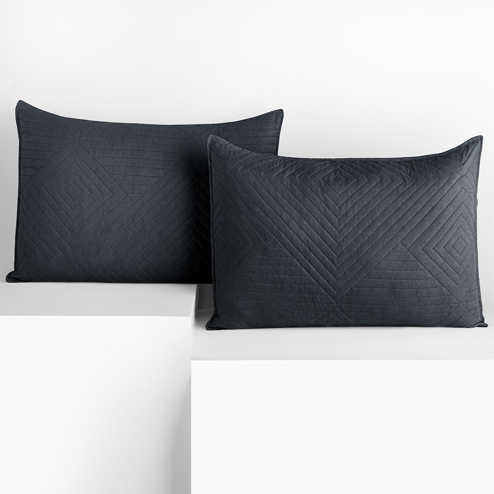 Set 2 huse perne decorative matlasate stil modern, Softa, 70 g/m2, Gri inchis