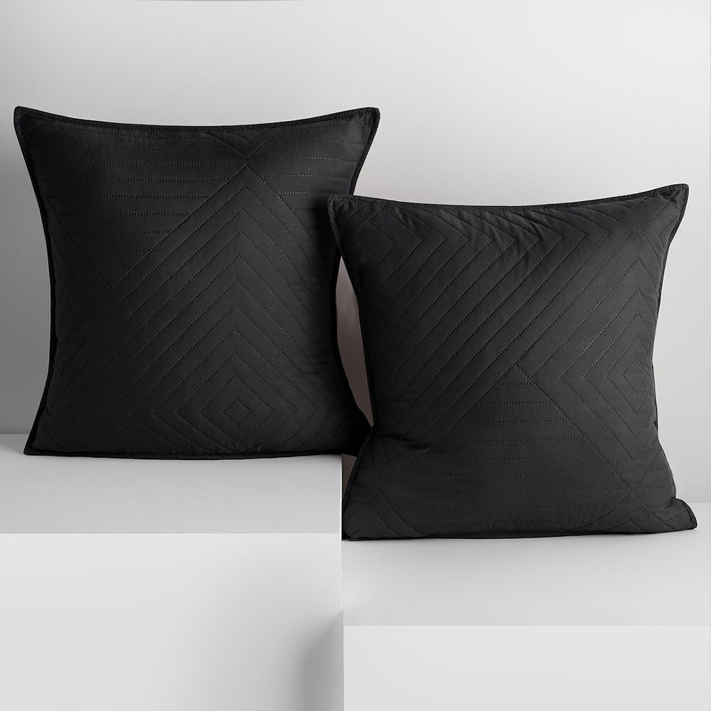 Set 2 huse perne decorative matlasate stil modern, Softa, 70 g/m2, Negru