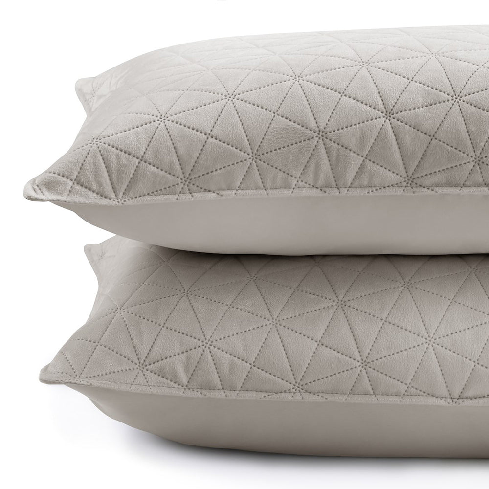 Set 2 huse perne decorative din catifea matlasate, Laila, 180-190 g/m2, Bej