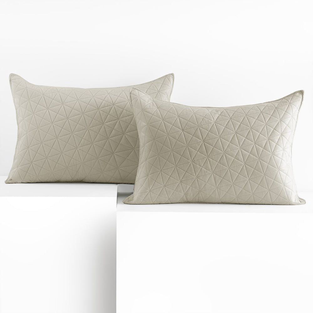 Set 2 huse perne decorative din catifea matlasate, Laila, 180-190 g/m2, Bej deschis