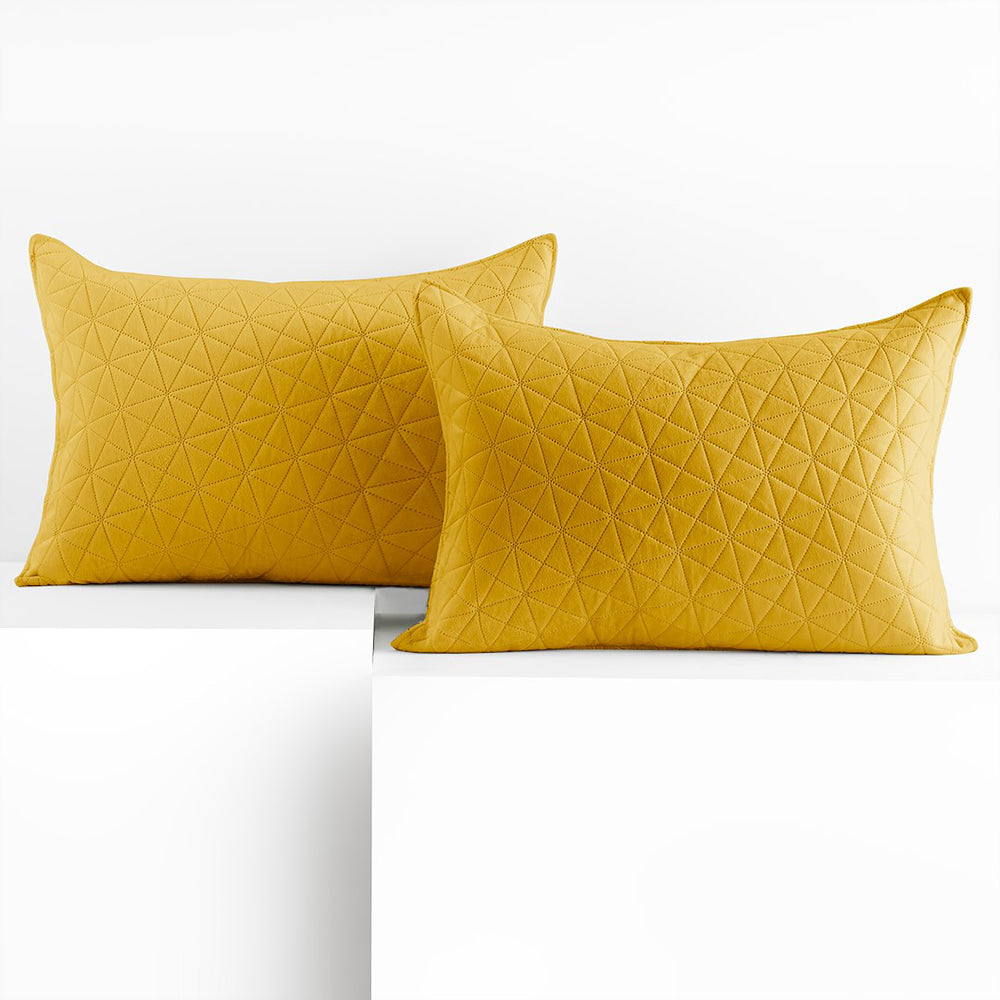 Set 2 huse perne decorative din catifea matlasate, Laila, 180-190 g/m2, Galben