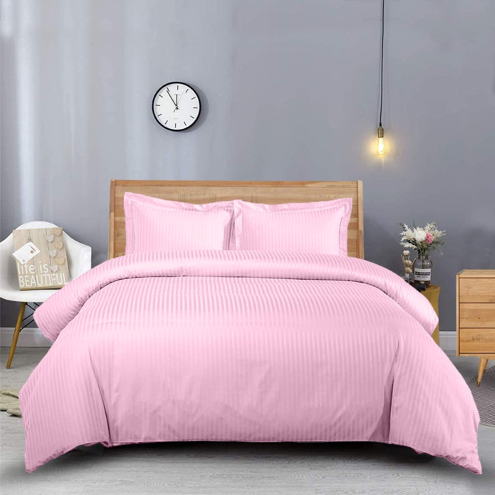 Lenjerie de pat pentru o persoana cu husa elastic pat si fata perna dreptunghiulara, Elegance, damasc, dunga 1 cm, 130 g/mp, Roz, bumbac 100%, 3 piese