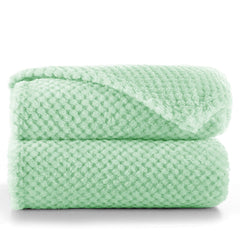 Patura in stil modern cu model jacquard in relief, Henry, 240 g/m2, vernil