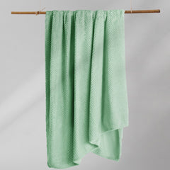 Patura in stil modern cu model jacquard in relief, Henry, 240 g/m2, vernil