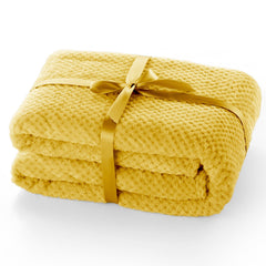 Patura in stil modern cu model jacquard in relief, Henry, 240 g/m2, galben