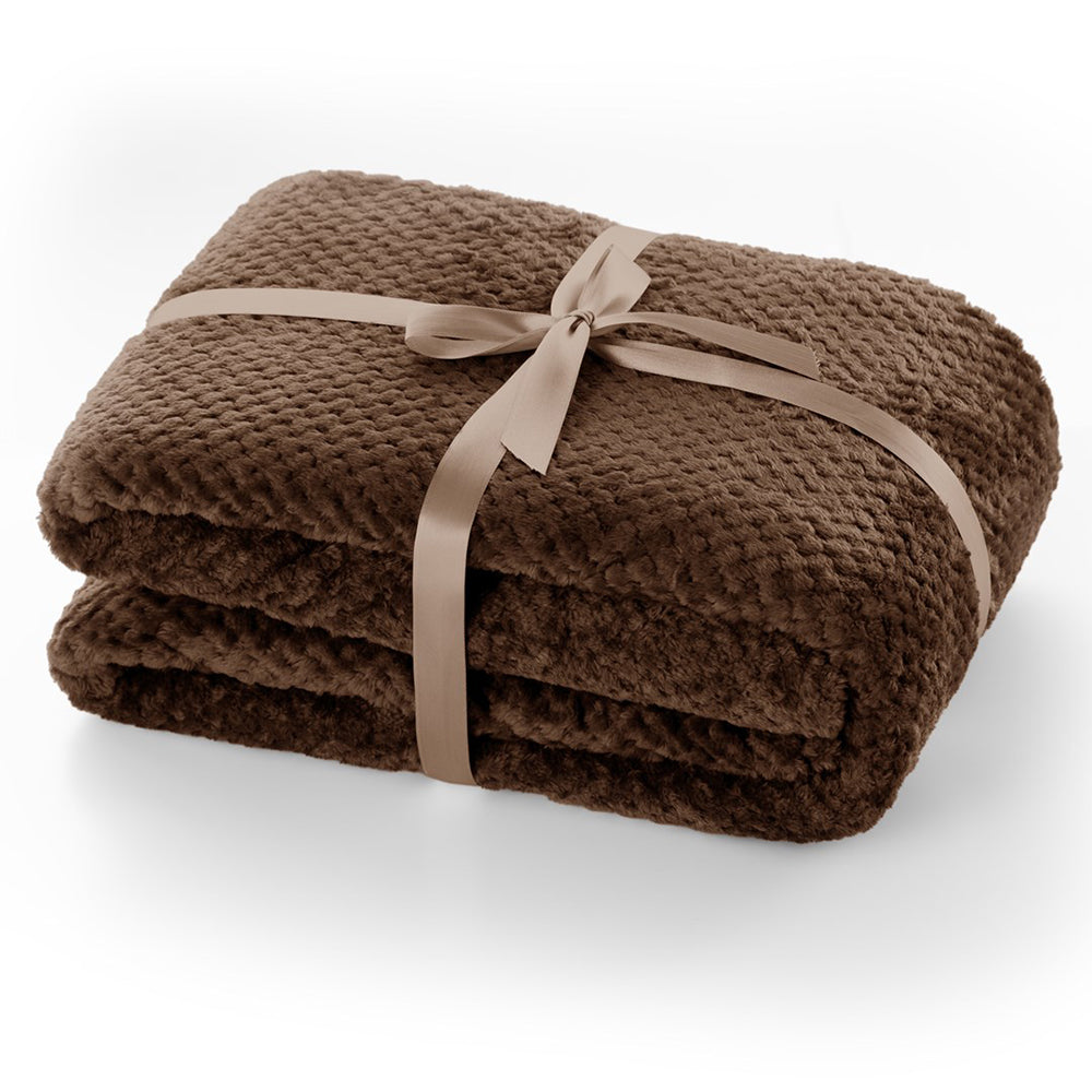 Patura in stil modern cu model jacquard in relief, Henry, 240 g/m2, maro