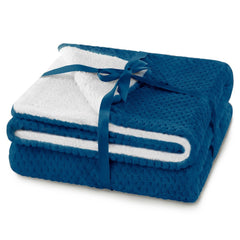 Patura in relief jacquard cu motiv modern, Shleepy, 400 g/m2, albastru