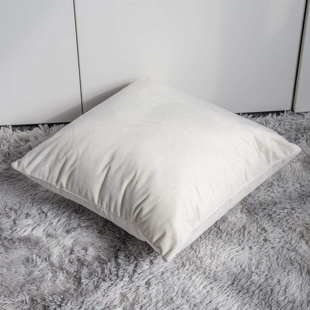 Set 2 huse pernute decorative din catifea cu fermoar, Madison, densitate 700 g/ml, Alb