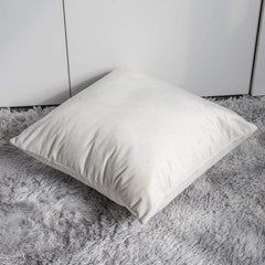Set 2 huse pernute decorative din catifea cu fermoar, Madison, densitate 700 g/ml, Alb