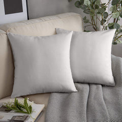 Set 2 huse pernute decorative din catifea cu fermoar, Madison, densitate 700 g/ml, Cloud
