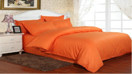 Lenjerie de pat cu husa elastic Elegance din damasc, dunga 1 cm 130 g/mp
